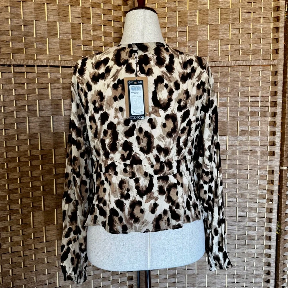 NWT Vero Moda tie front animal print top XL - Picture 6 of 13